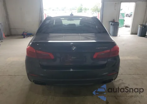 2018 BMW M550Xi из США, поврежденный, VIN WBAJB9C58JB035267